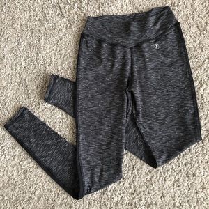 EUC ABS2B scrunch booty leggings